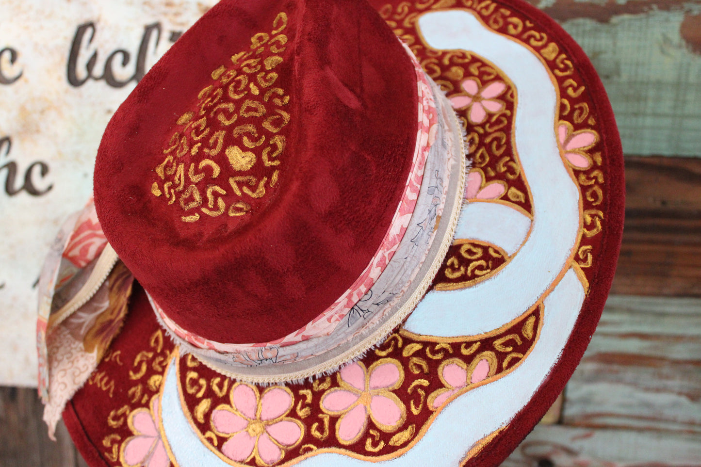 “Serpentine Elegance: The Hand-Painted Rancher Hat with Exotic Flair”